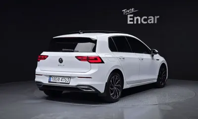 Volkswagen Golf 2024, 38734 км, за 19450.97 USD