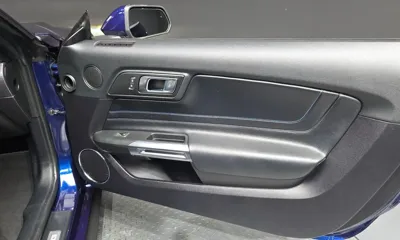 Ford Mustang 2019, 46298 км, за 29628.17 USD - фото 25