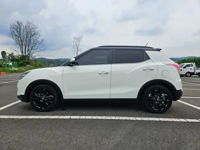 KG_Mobility_Ssangyong TIBOLI 2015, 154487 км, за 4266.77 USD