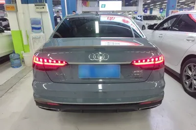 Audi A4L 2022, 33300 км, за 25010 USD