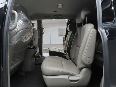 Kia Canival 2016, 56858 км, за 10233.69 USD - фото 10