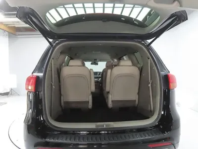 Kia Canival 2016, 56858 км, за 10233.69 USD - фото 19