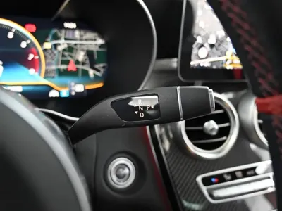 Mercedes-Benz GLC-Class 2021, 29221 км, за 35050 USD - фото 9