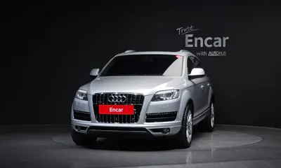 Audi Q7 2015, 84306 км, за 10174.61 USD