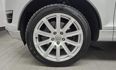 Audi Q7 2015, 84306 км, за 10174.61 USD