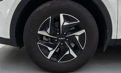 Kia Sorento 2024, 29296 км, за 22974.92 USD - фото 20