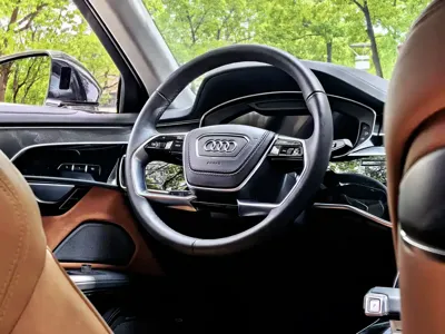 Audi A8 2025, 35000 км, за 122687.44 USD - фото 9