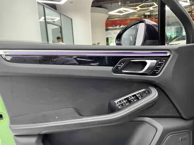 Porsche Macan 2020, 82800 км, за 26050.16 USD - фото 7