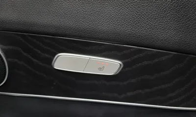 Mercedes-Benz GLC-Class 2019, 41348 км, за 19830.79 USD - фото 19