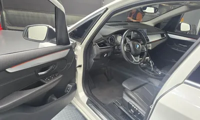 BMW 2-Series 2019, 52979 км, за 11166.17 USD - фото 10