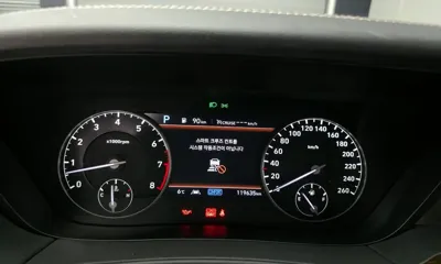Genesis G90 2019, 119635 км, за 19627.15 USD - фото 8