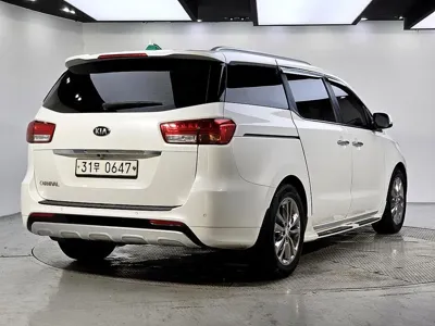 Kia Canival 2016, 203099 км, за 4005.7 USD