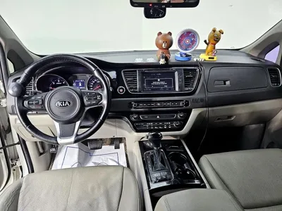 Kia Canival 2016, 203099 км, за 4005.7 USD