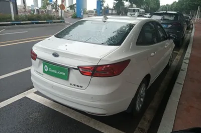 Ford Escort 2017, 89200 км, за 5455 USD