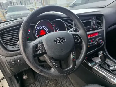 Kia K5 2012, 73250 км, за 3296.99 USD - фото 12