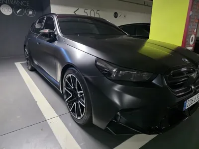 BMW M5 2026, 6260 км, за 130622.29 USD