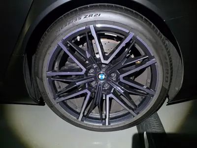 BMW M5 2026, 6260 км, за 130622.29 USD