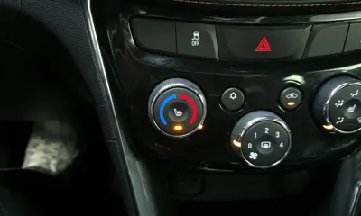 ChevroletGMDaewoo Trax 2018, 124270 км, за 4426.82 USD - фото 18