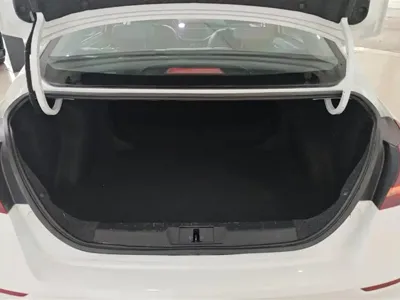 Geely Emgrand 2021, 29200 км, за 5300.44 USD