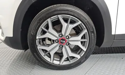 Kia Seltos 2020, 112841 км, за 10174.61 USD