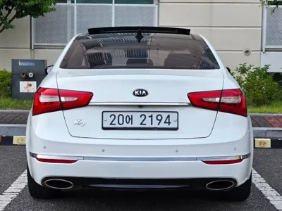 Kia K7 2013, 104370 км, за 4757.18 USD