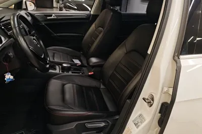Volkswagen Golf 2015, 101000 км, за 6964 USD - фото 17