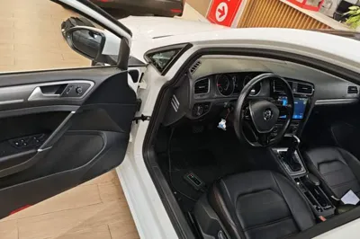 Volkswagen Golf 2015, 101000 км, за 6964 USD - фото 18