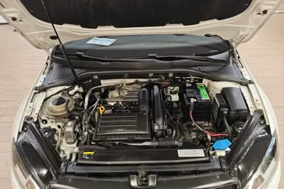 Volkswagen Golf 2015, 101000 км, за 6964 USD - фото 24