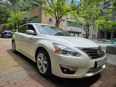 Nissan Altima 2014, 98310 км, за 3363.07 USD