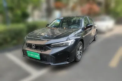 Honda Civic · 2025 год