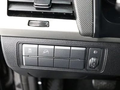 KG_Mobility_Ssangyong Rexton 2018, 80589 км, за 10228.02 USD - фото 13