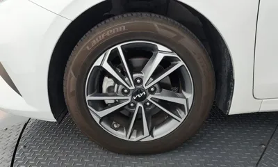 Kia K3 2022, 26888 км, за 13121.96 USD