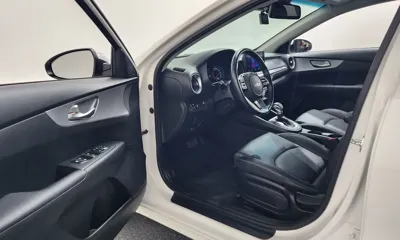 Kia K3 2022, 26888 км, за 13016.86 USD - фото 10