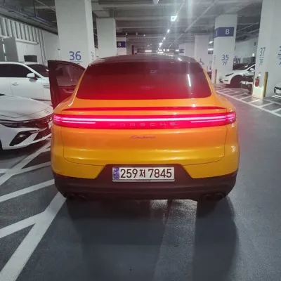 Porsche Cayenne 2025, 26000 км, за 98463.96 USD