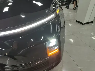 Li Auto Li L9 2023, 72100 км, за 35214.37 USD - фото 24