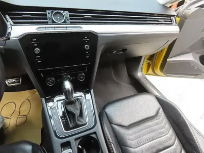 Volkswagen Arteon 2018, 90464 км, за 11421.82 USD - фото 9