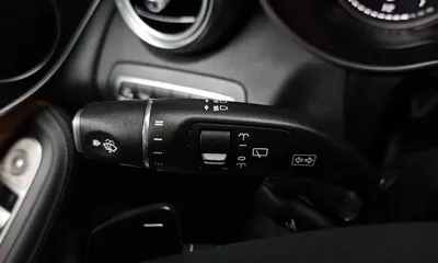 Mercedes-Benz GLC-Class 2017, 24691 км, за 18019.79 USD - фото 28