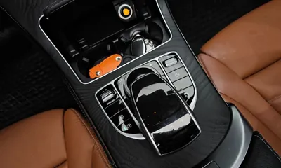 Mercedes-Benz GLC-Class 2017, 24691 км, за 18019.79 USD - фото 32