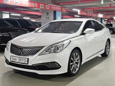 Hyundai Grandeur · 2015 год