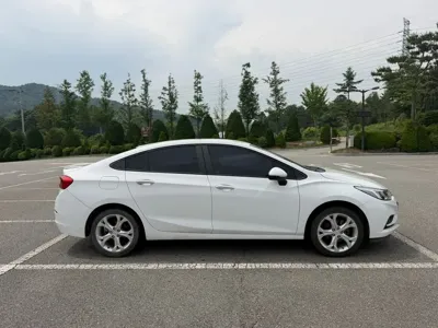 ChevroletGMDaewoo Cruze 2017, 67837 км, за 3773.1 USD