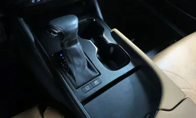 Lexus ES 2023, 123761 км, за 22509.92 USD - фото 9