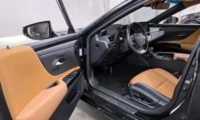 Lexus ES 2023, 123761 км, за 22509.92 USD - фото 10