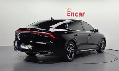 Hyundai Grandeur 2020, 123785 км, за 12800.32 USD