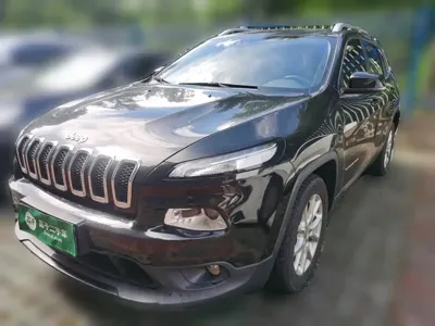 Jeep Cherokee · 2017 год