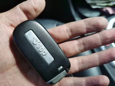 Jeep Cherokee 2017, 76900 км, за 5444.27 USD - фото 12