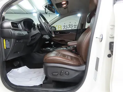 Kia Sorento 2016, 61087 км, за 10305.89 USD