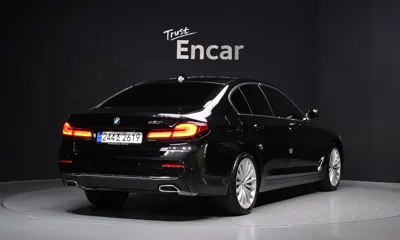 BMW 5-Series 2023, 13883 км, за 28770.35 USD