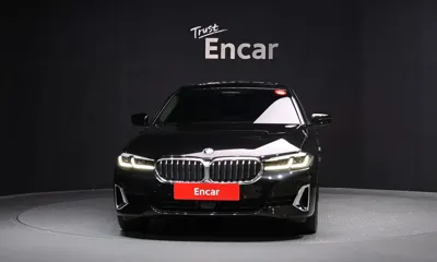 BMW 5-Series 2023, 13883 км, за 28770.35 USD