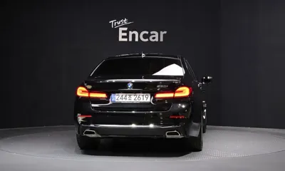 BMW 5-Series 2023, 13883 км, за 28770.35 USD