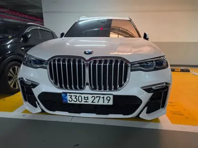BMW X7 · 2022 год